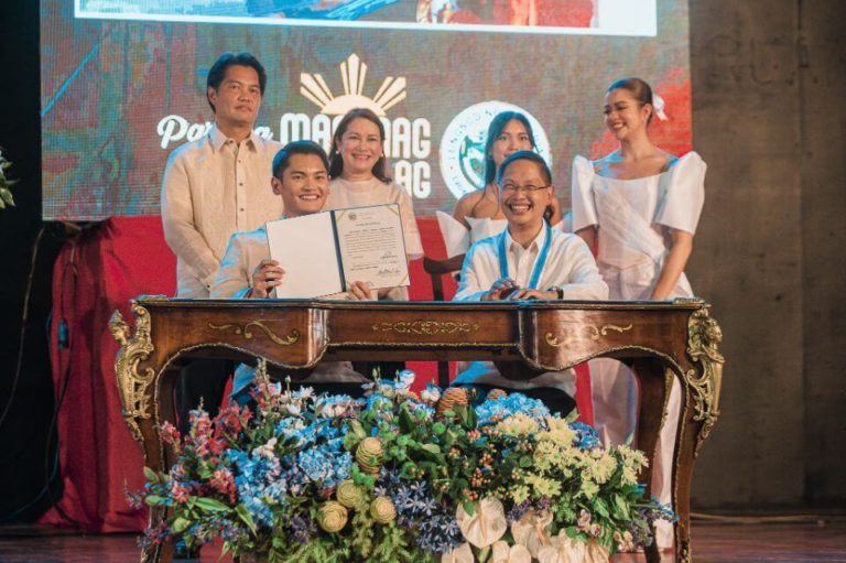 Inauguration and Oath-Taking Ceremonies of Victorias City Mayor Javi Benitez and City Officials