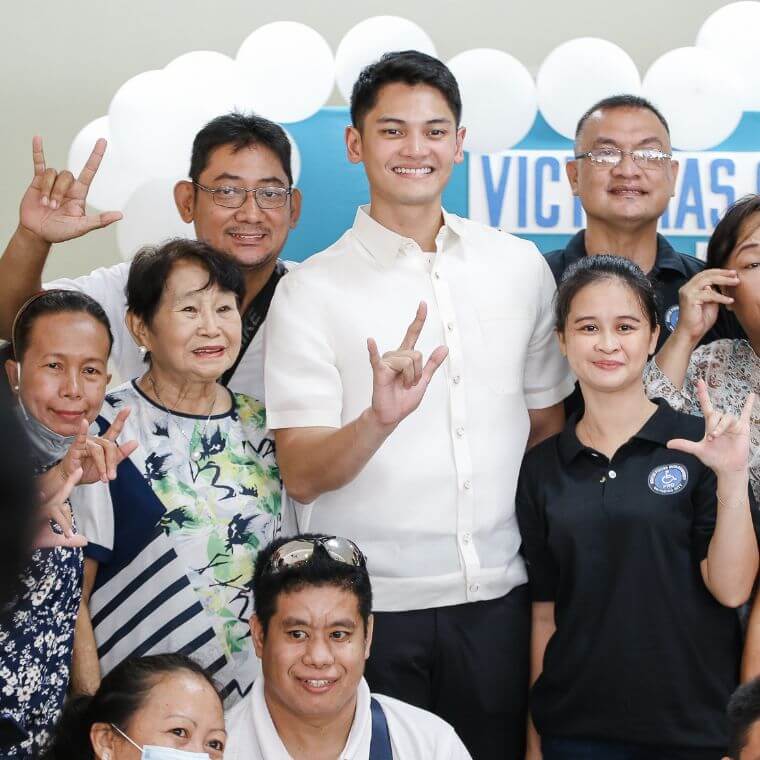 Mayor Javi Benitez Attends Ceremonial Induction of the First Victorias City Deaf Association